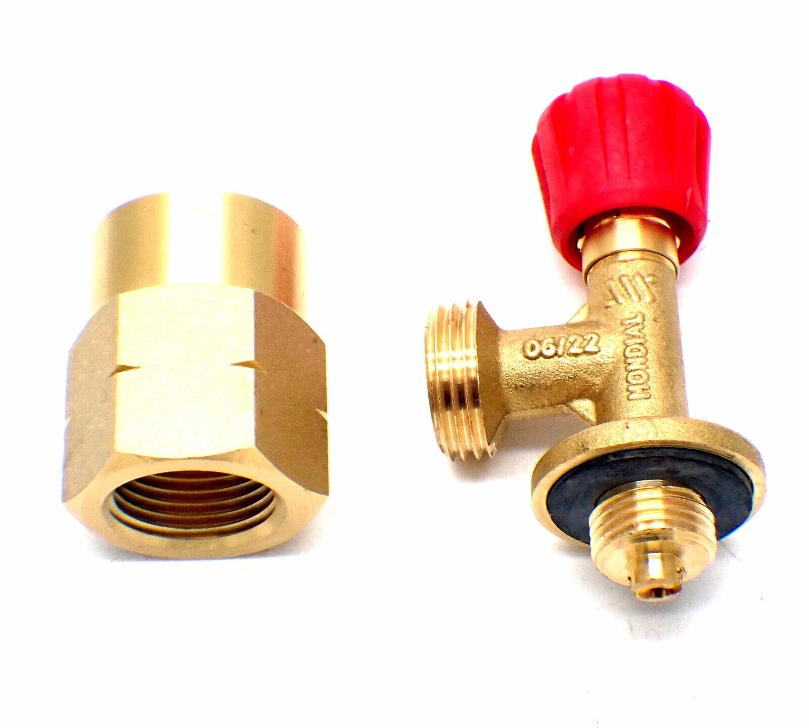POL adaptor alongside a gas cylinder adaptor for campingaz bottles