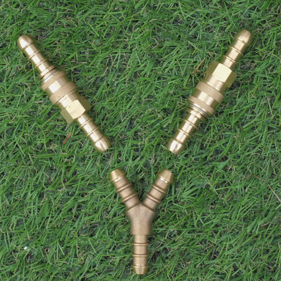 video showing how the gas hose 3 way splitter works